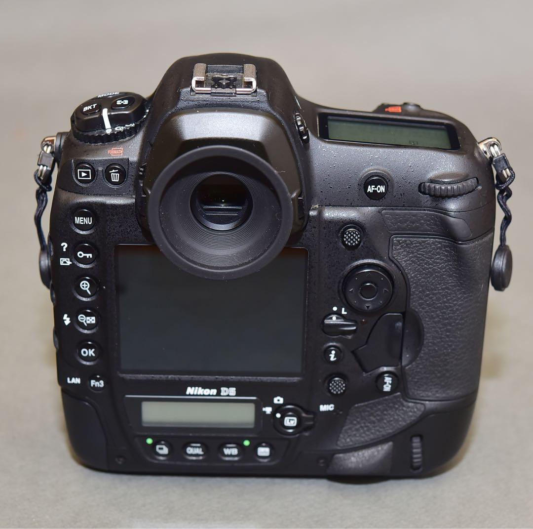 Nikon D5 デジタル一眼レフカメラ中古美品XQDシャッター77873回 トップカメラオンライン / 【中古】 ニコン(nikon) D5 XQD-Type