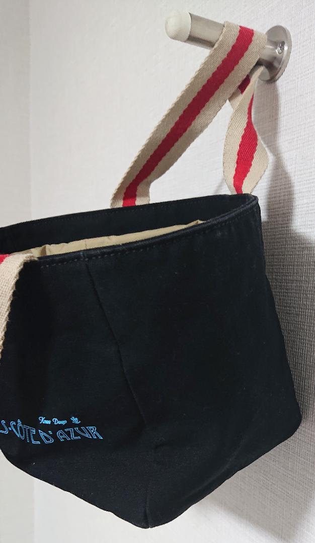 KneeDeep（ニーディープ） Round Tote Black