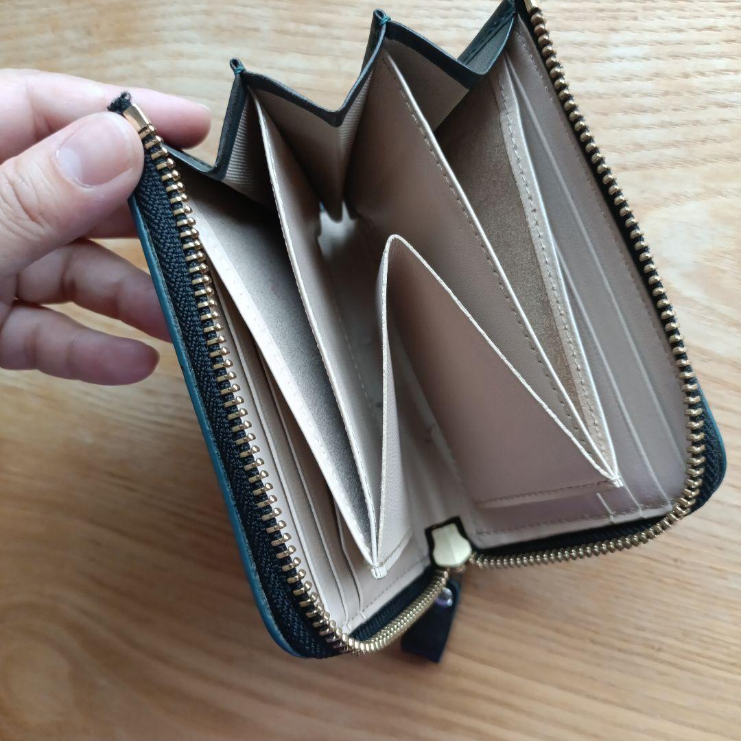 ダークグリーン レザー 二つ折り財布 - メルカリ