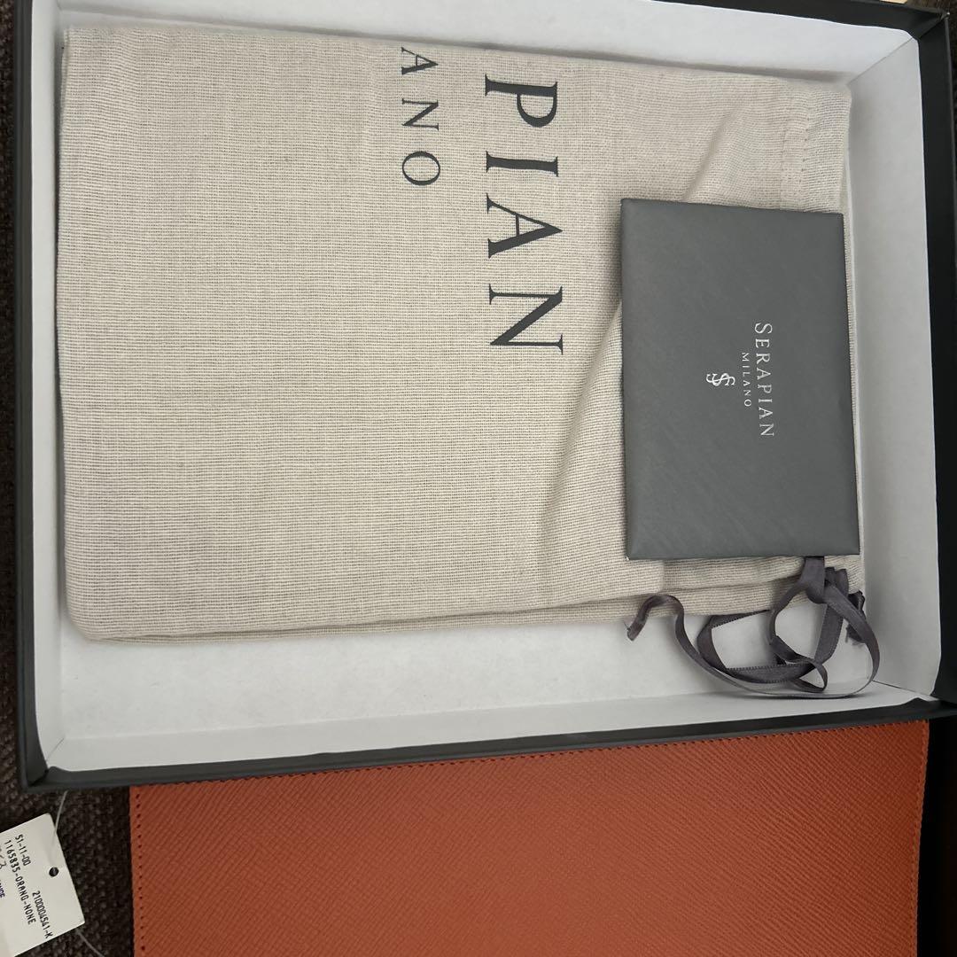 定価5,5000円　高級レザー　SERAPIAN iPad・タブレットケース 定価5,5000円 高級レザー SERAPIAN iPad・タブレットケース