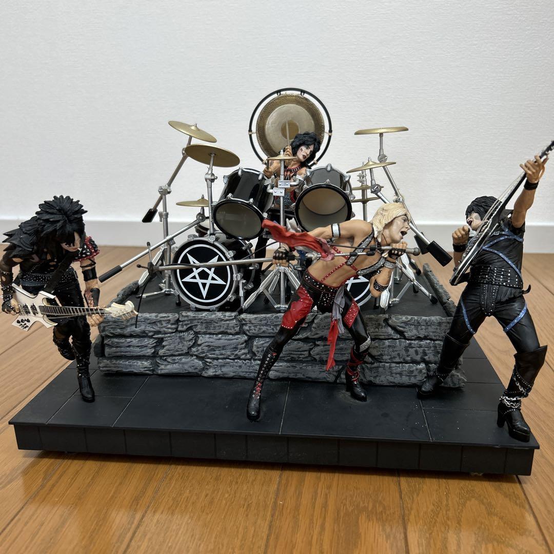 マクファーレントイズ モトリークルー SHOUT AT THE DEVIL 最も完璧な