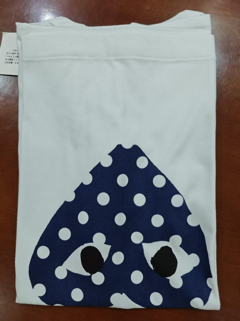 COMME des GARÇONS ハート柄 半袖Tシャツ L PLAY COMME des GARÇONS ハート柄 半袖Tシャツ L男女兼用