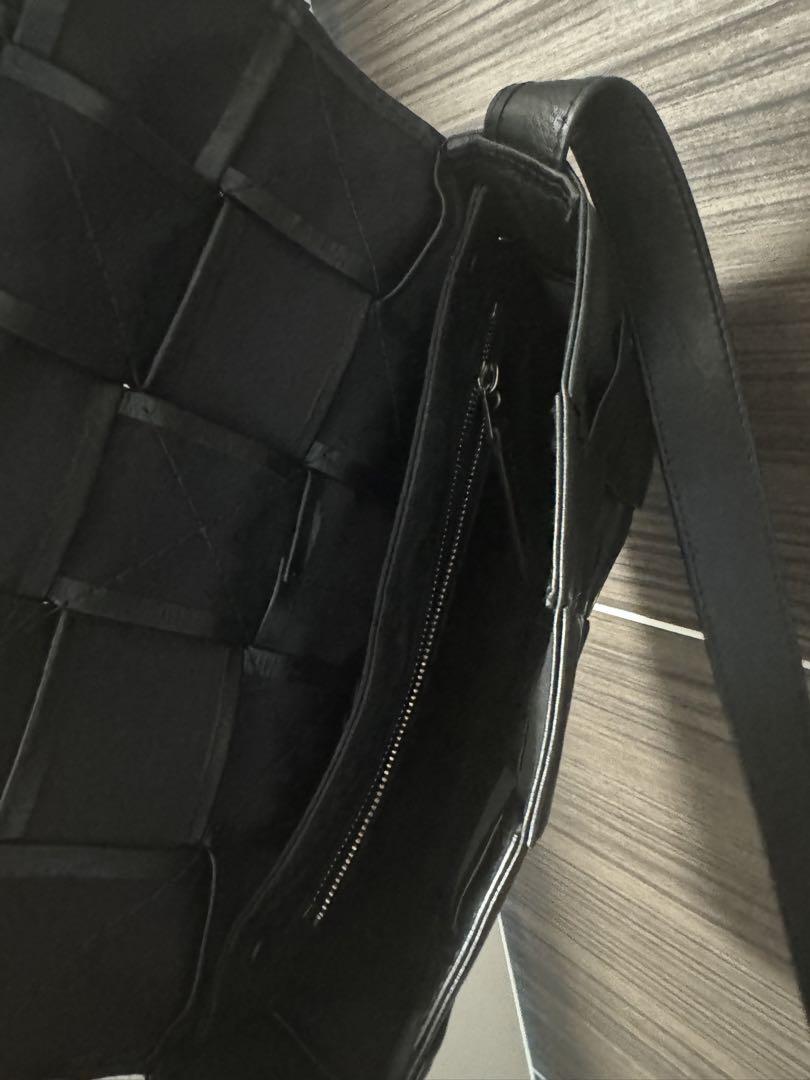 BOTTEGA VENETA クロスボディバッグスモール　カセット