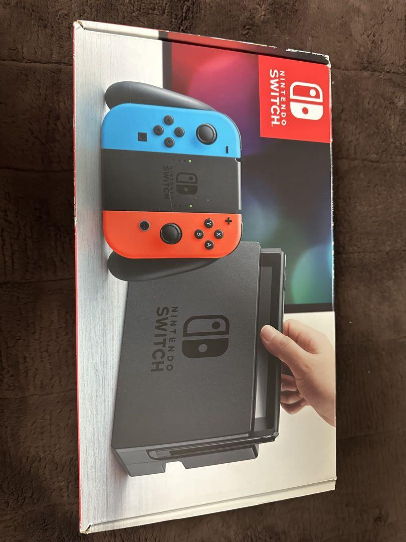 Nintendo Switch 本体　ネオンブルー、ネオンレッド