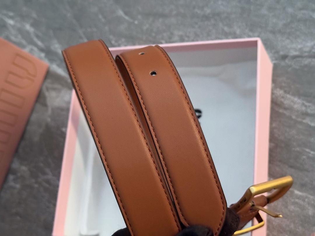 人気! Miu Miu ミュウミュウ　ベルト　美品