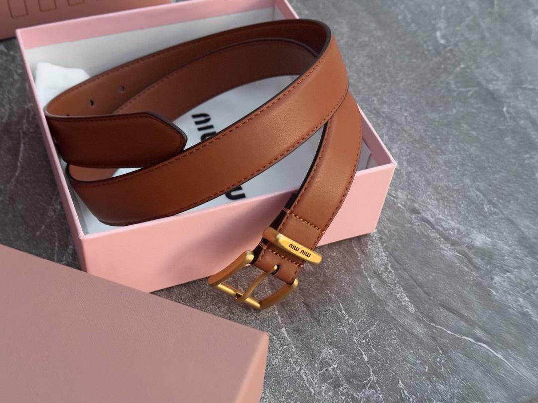 人気! Miu Miu ミュウミュウ　ベルト　美品