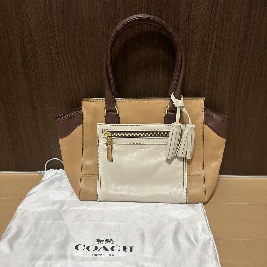 coach ベージュ レザー トートバッグ