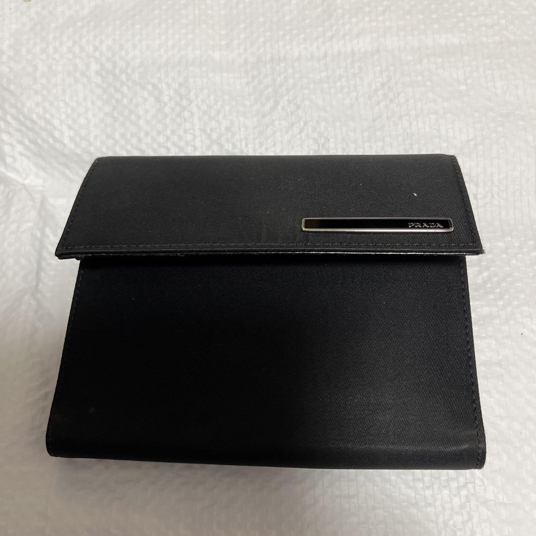 PRADA 二つ折り財布