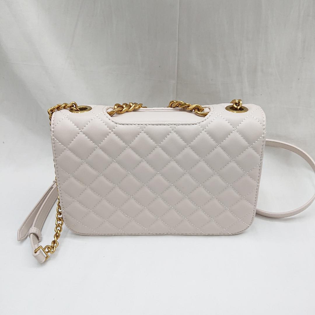 CHARLES & KEITH◆キルティング 2WAY バケットバッグ◆送料込 CHARLES & KEITH◇キルティング 2WAY バケットバッグ◇送料込