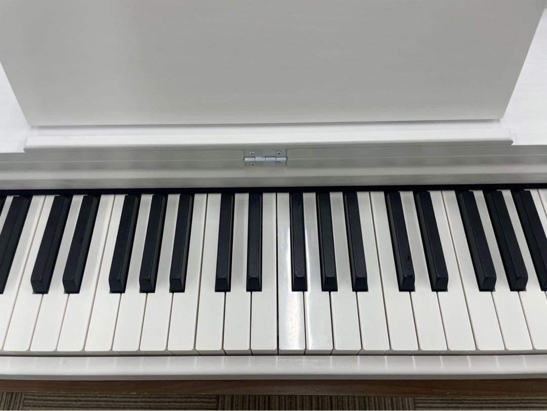 電子ピアノ88鍵盤 ハンマーアクション鍵盤　3本ペダル　ホワイト