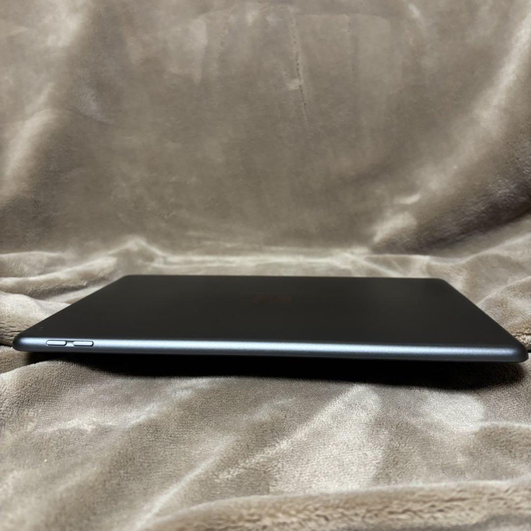iPad 第8世代　32GB Wi-Fiモデル