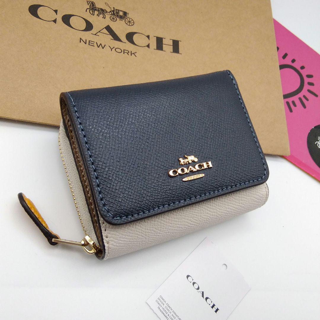新作 新品 COACH 折り財布 3つ折り財布