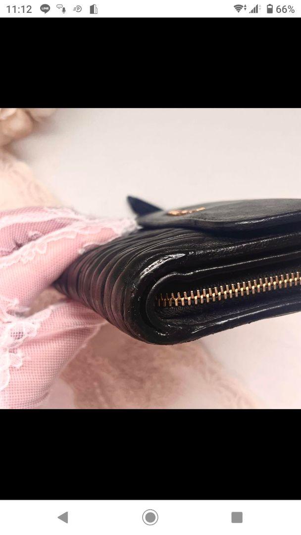 miu miu マテラッセ ブラック 三つ折財布 ゴールドロゴ L字ファスナー miu miu マテラッセ ブラック 三つ折財布 ゴールドロゴ L字
