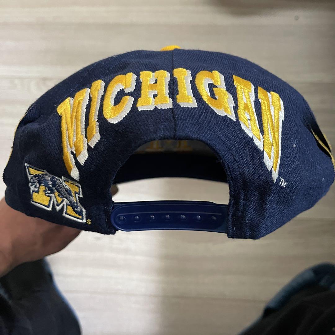 MICHIGAN WOLVERINES