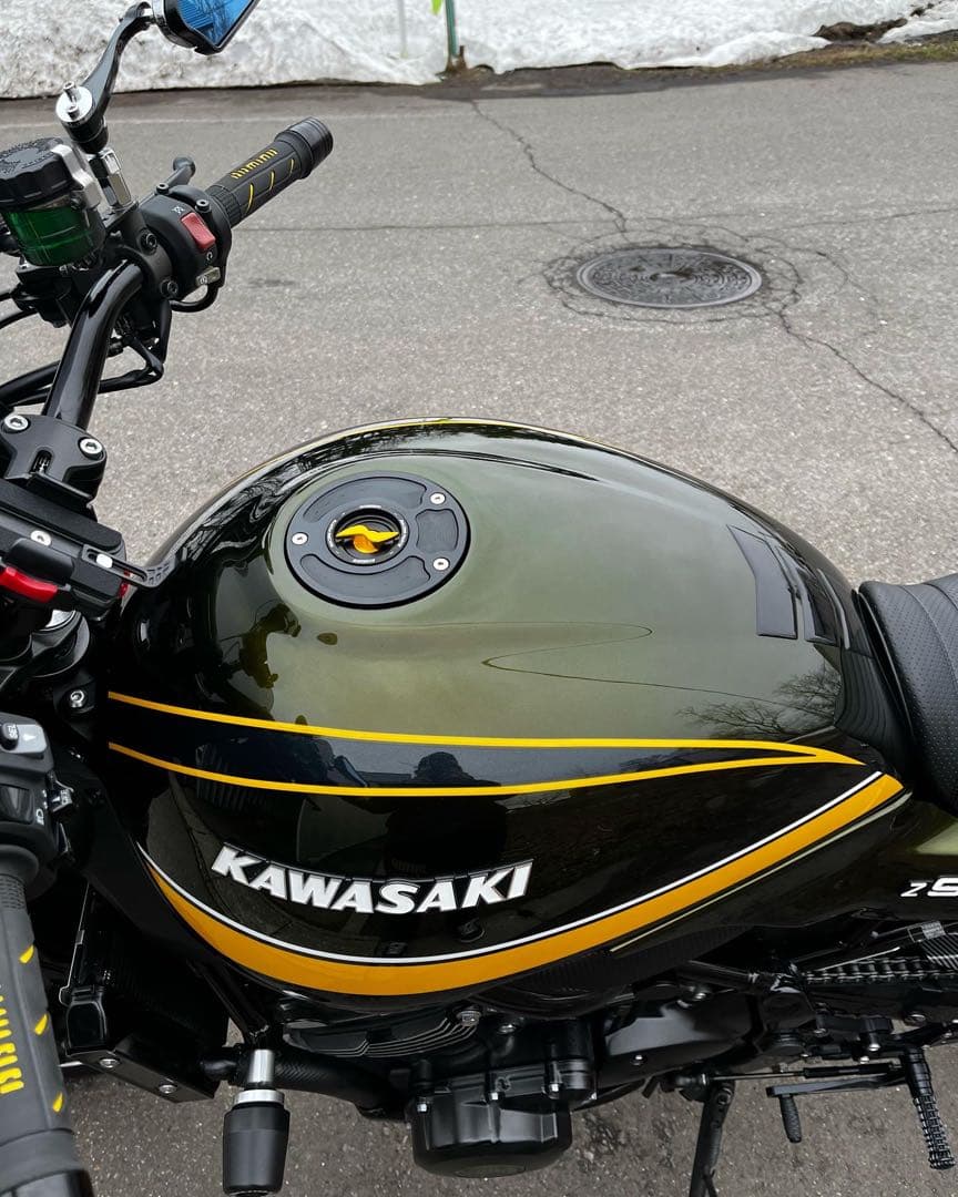 z900rs アコサットタンクキャップ