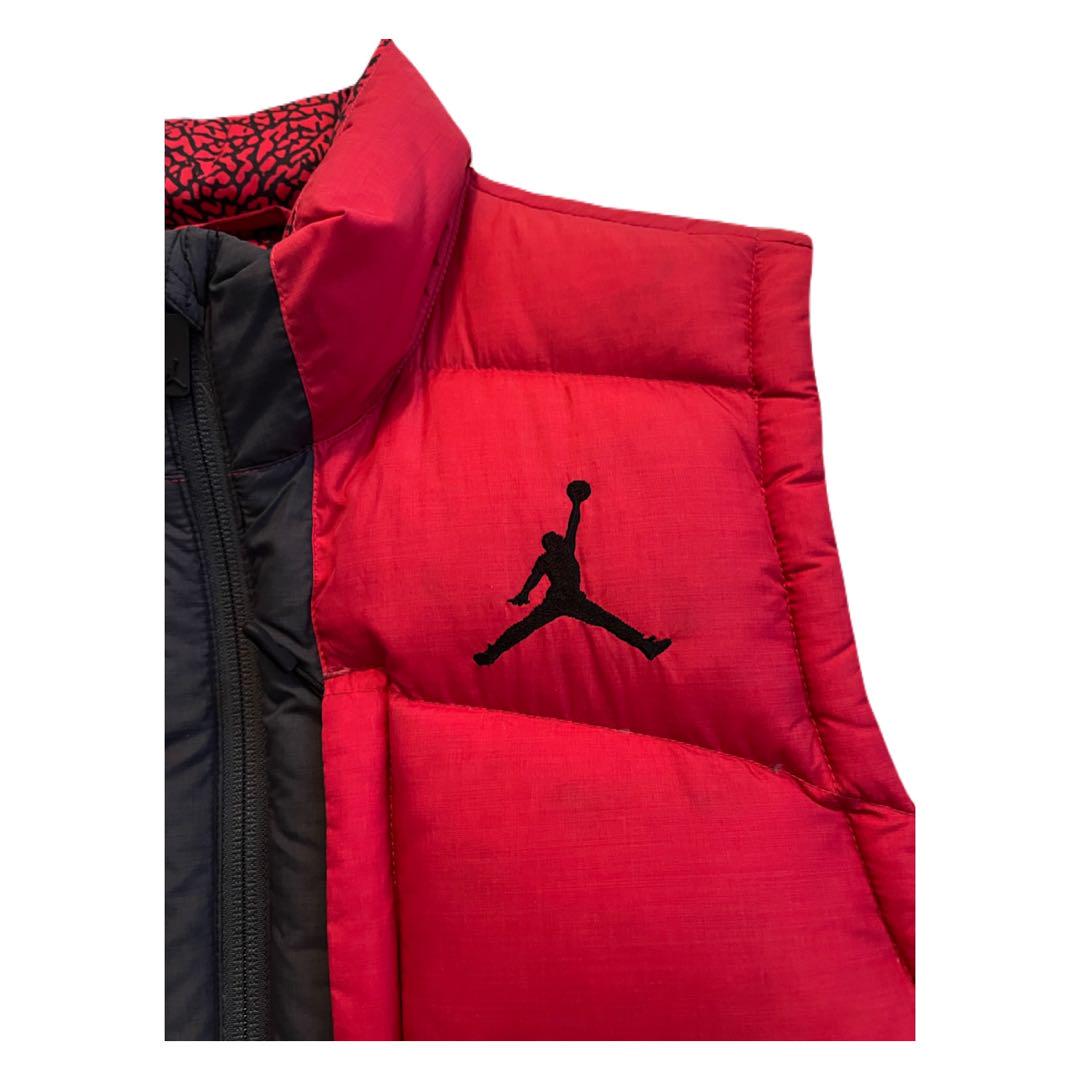 NIKE Air Jordan ダウンベスト Sサイズ