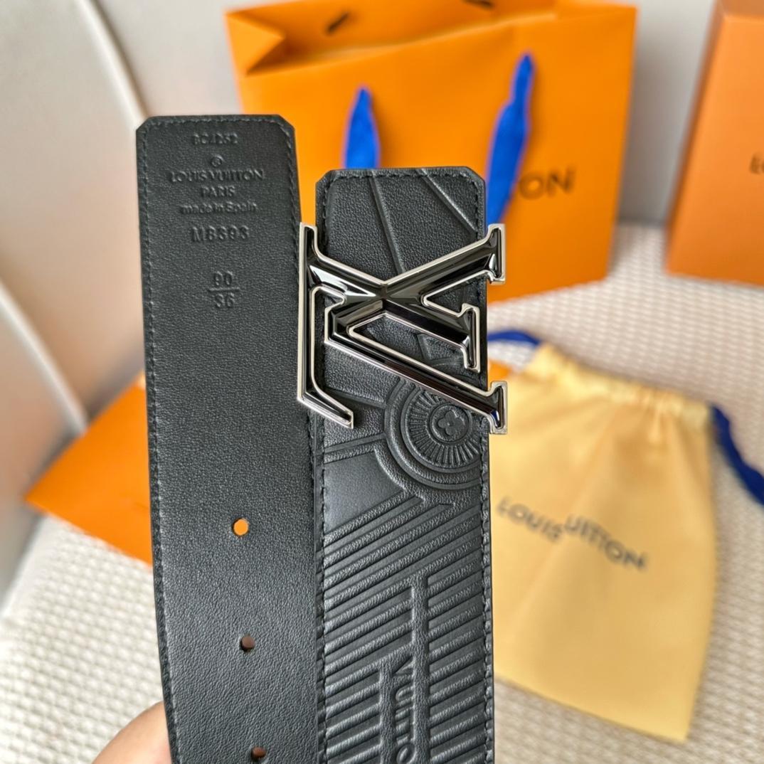 Louis Vuitton ブラックレザー ベルト - メルカリ