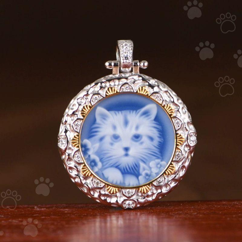猫のカメオペンダント - 愛らしさと優雅さを兼ね備えたデザイン N141