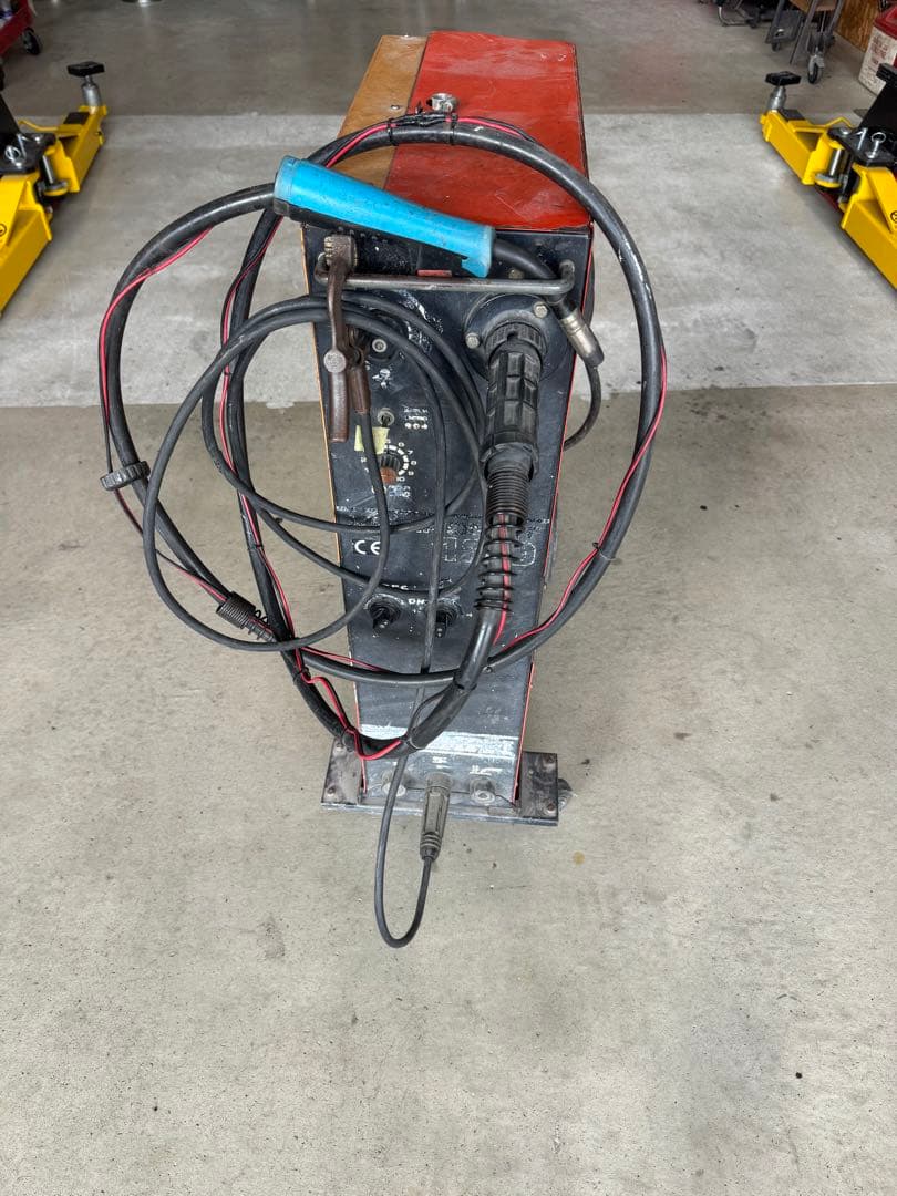 KEMPPI 溶接機 半自動溶接機目立った傷や汚れなし