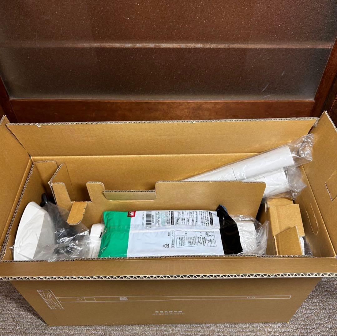 【美品✨2022年製】パナソニック コードレス 掃除機 MC-NS100K