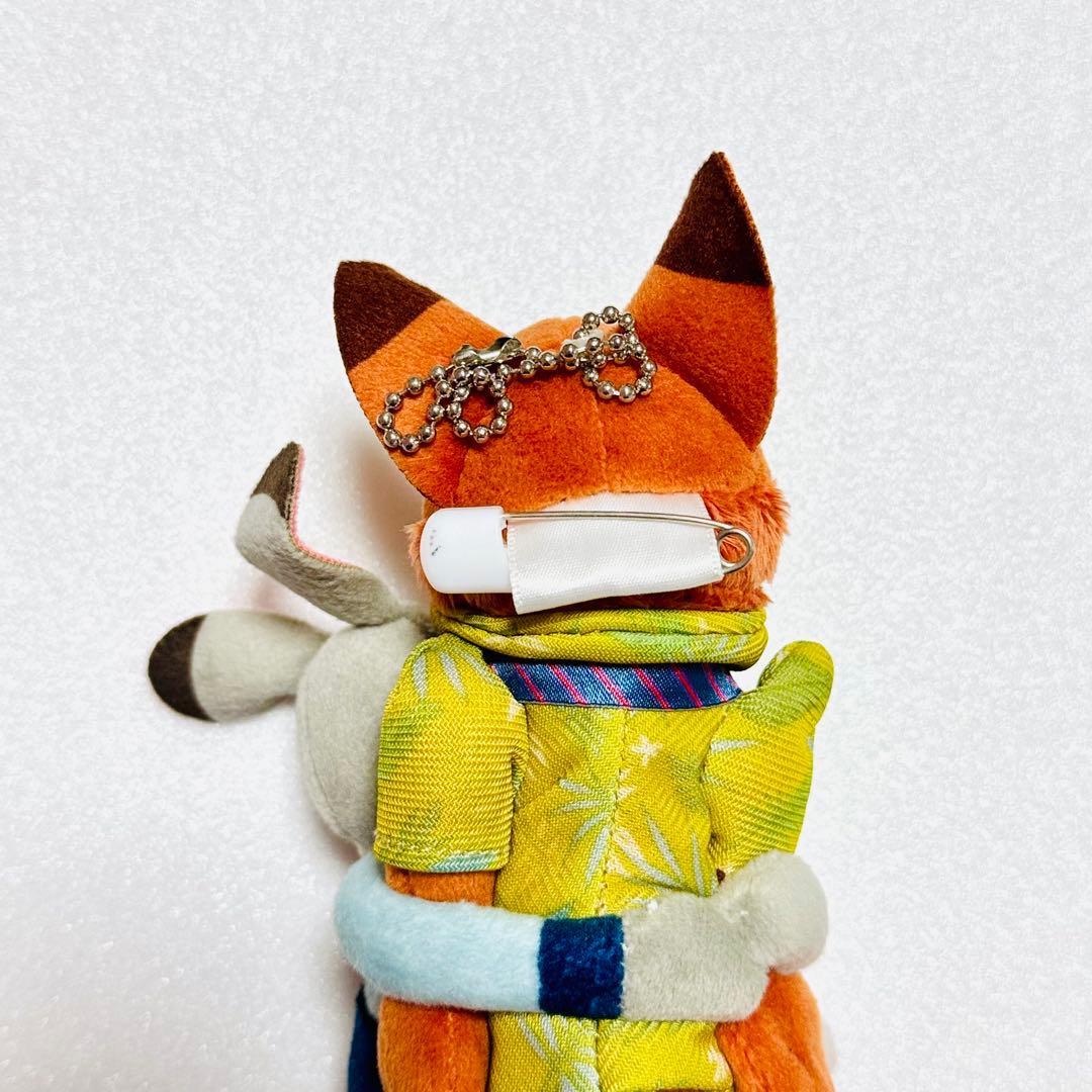 ディズニーストア】ズートピア ニックとジュディ ぬいぐるみバッジ ディズニーストア】ズートピア ニックとジュディ ぬいぐるみバッジ