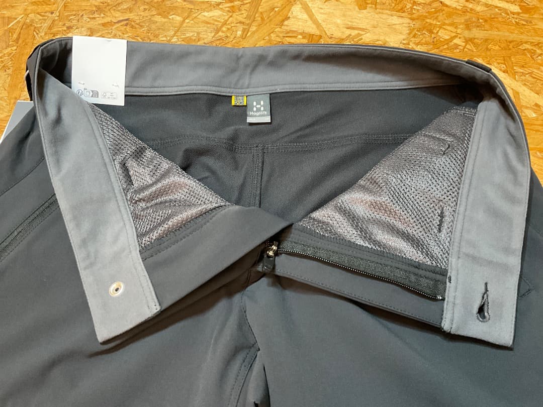 スタンダードパンツ