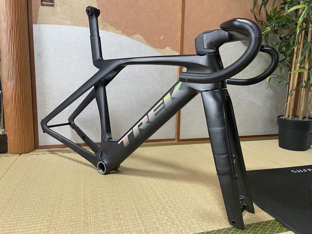 TREK MADONE SLR GEN7 フレームセット＋ハンドル ジャンク TREK MADONE SLR GEN7 フレームセット＋ハンドル ジャンク