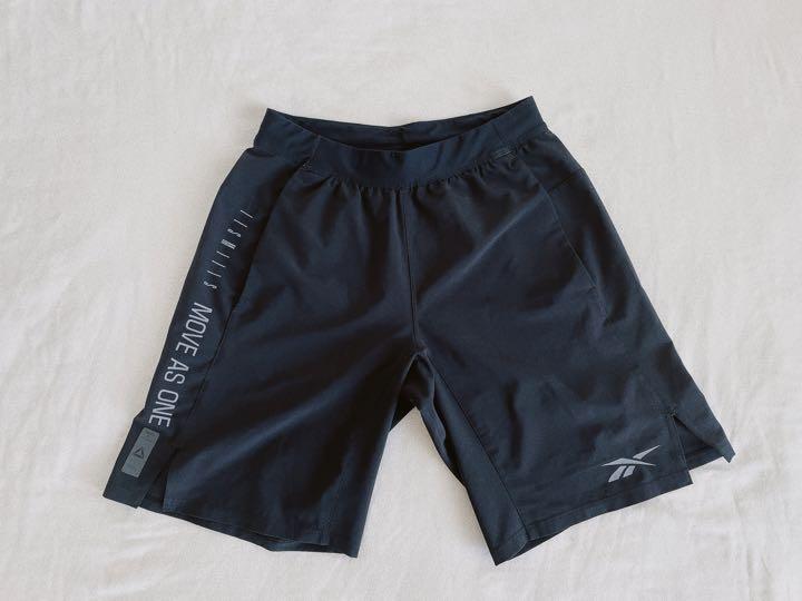 690円 低廉 完売品 LesMills レズミルズ リーボック ハーフパンツ レスミルズ