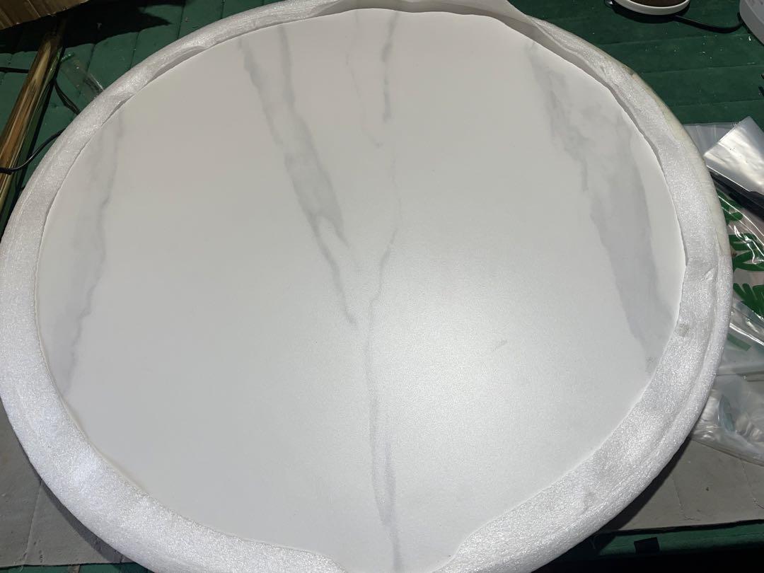 ダイニングテーブル　60cm円形ホワイト　大理石風　カフェテーブル　ワケあり品