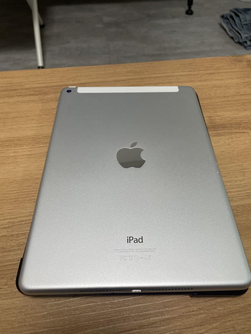 Apple iPad air2 16GB ホワイト 本体 ブラックカバー付き Apple iPad air2 16GB ホワイト 本体 ブラックカバー付きセール