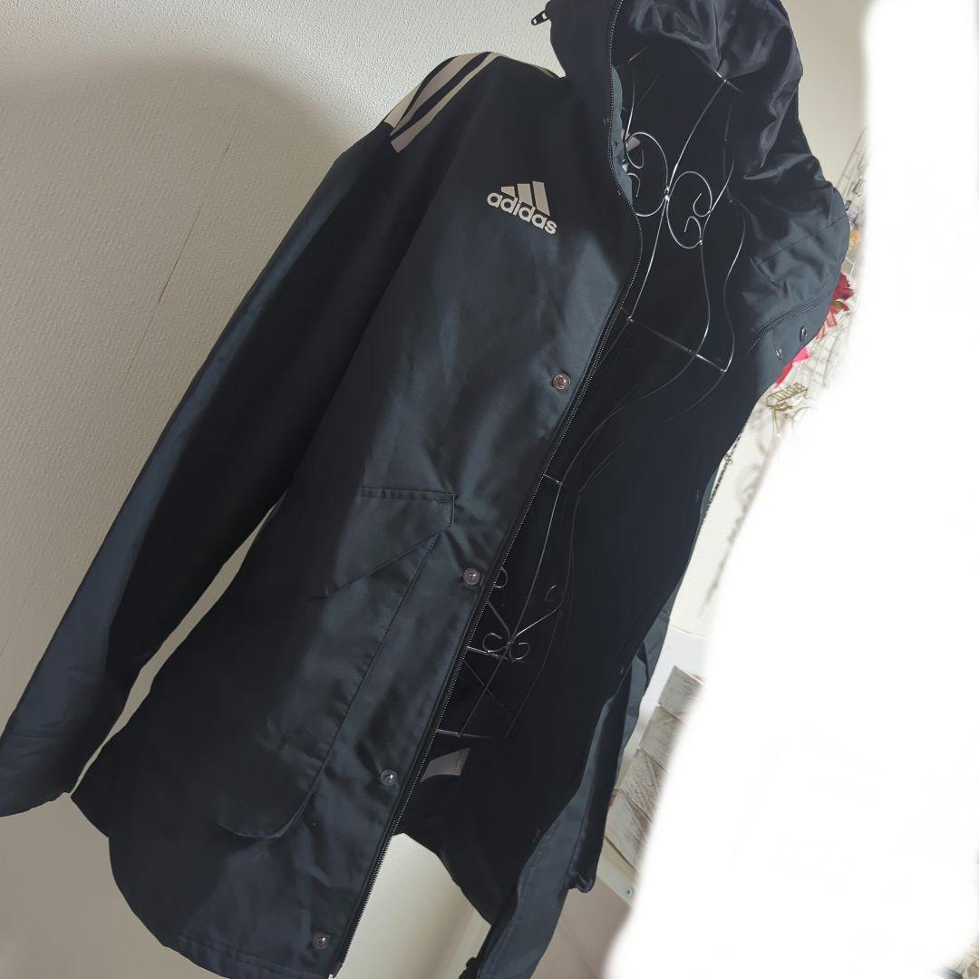 未使用　adidas フード付きネイビーウィンドブレーカー
