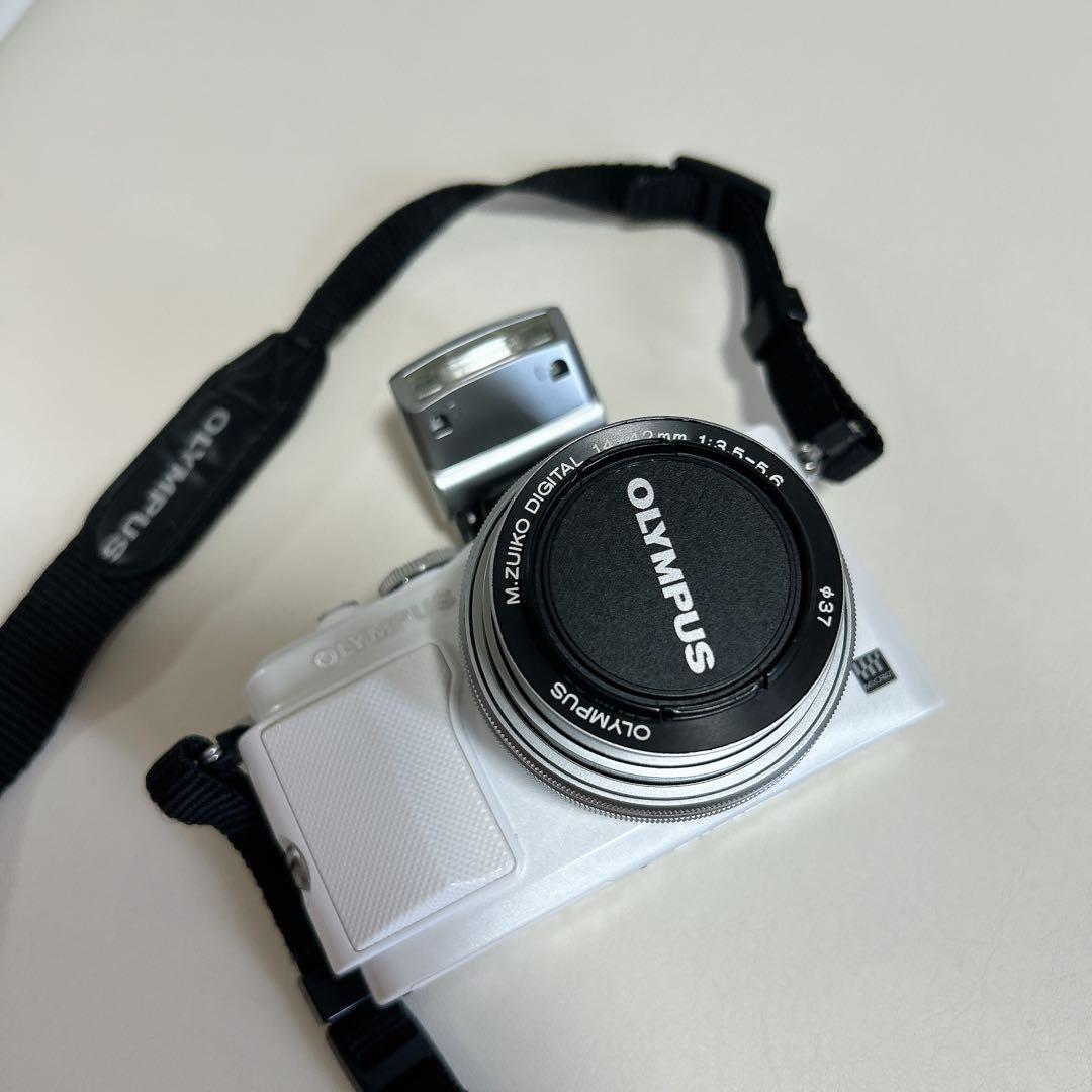 OLYMPUS オリンパス PEN Lite E-PL6 ミラーレス一眼カメラ