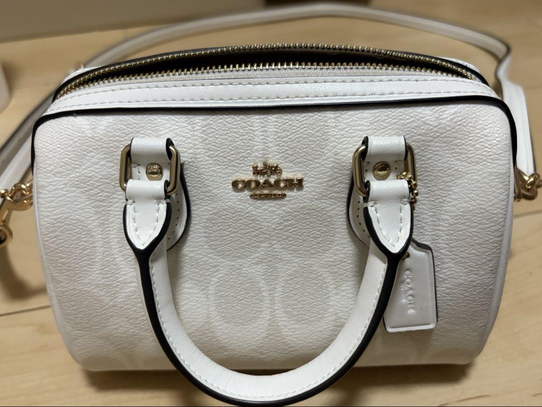 COACH ミニローアンクロスボディ バック