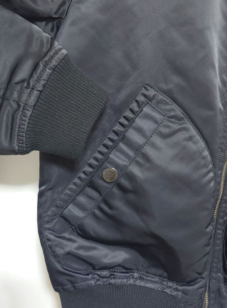 ブラックレーベルクレストブリッジ リバーシブル MA−1 ブルゾン ブラックレーベルクレストブリッジ リバーシブル MA−1 ブルゾン