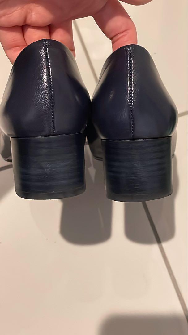 美品　6ハーフ　トリーバーチ　Tory Burch ネイビー ローヒール