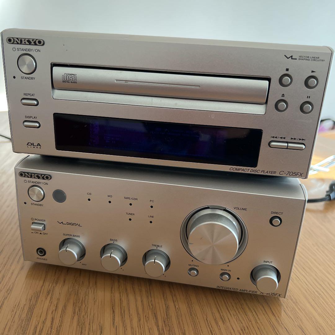 ONKYO  CDプレーヤー（C-773）　アンプ（A-973）