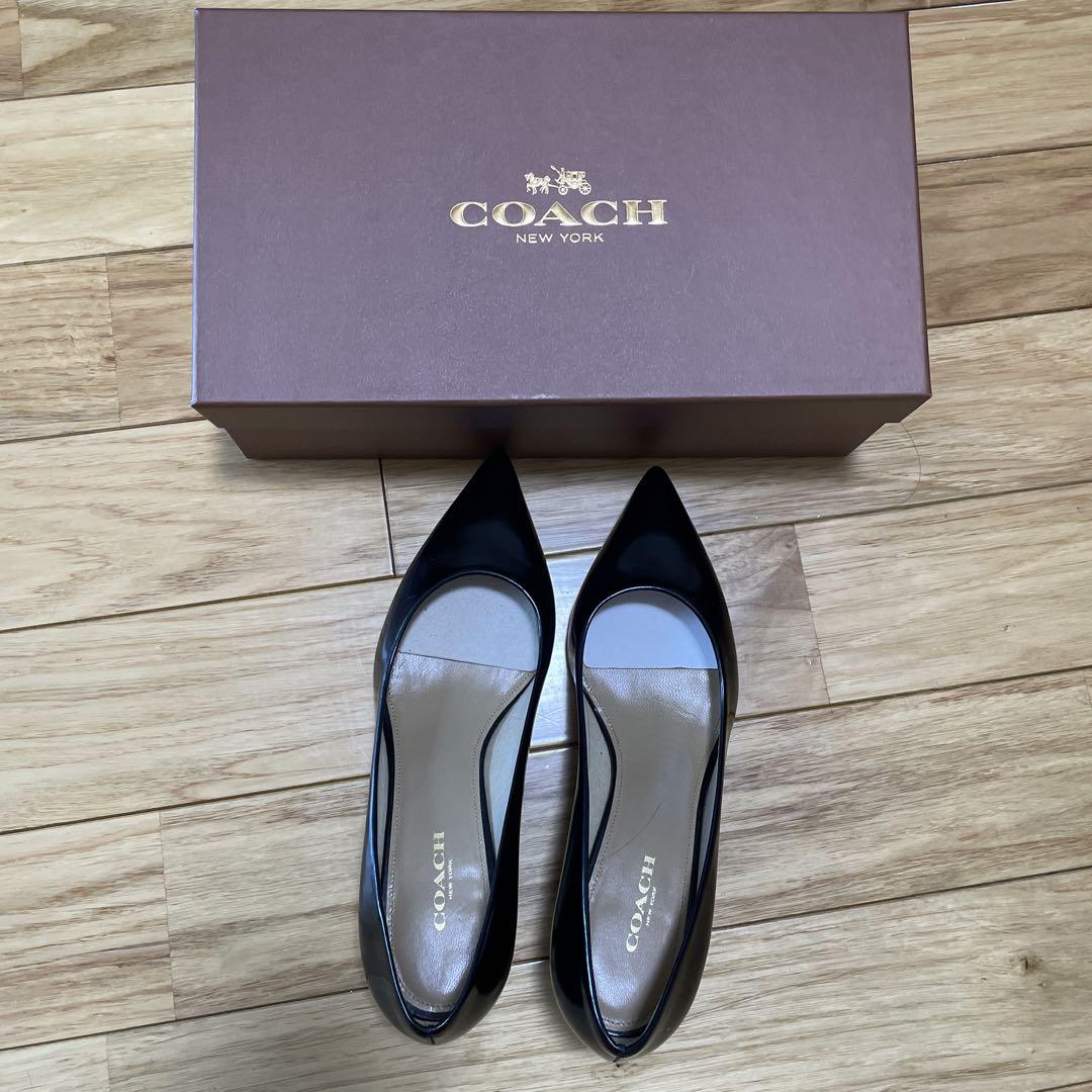 COACH ブラック ポインテッドトゥパンプス 箱付き