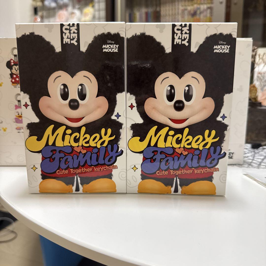 新品POPMART ディズニー　ぬいぐるみキーチェーン未開封 2個