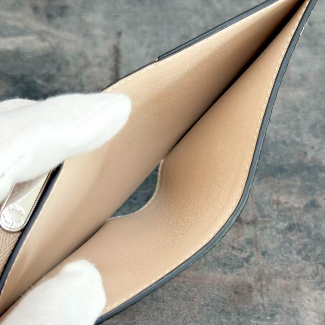 完売品 新品⭐️ルイヴィトン マヒナ クレア フライトモード ベージュ×オレンジ 完売品 新品⭐️ルイヴィトン マヒナ クレア フライトモード ベージュ×オレンジ