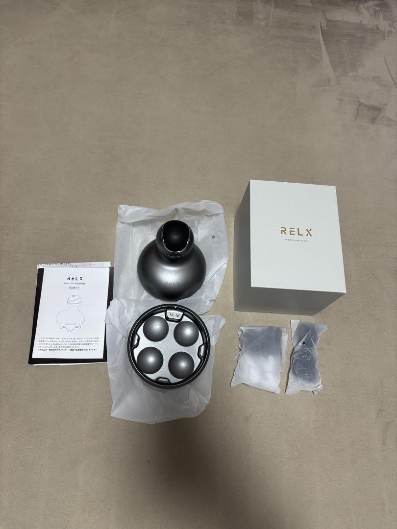 RELX マッサージャー 本体と付属品