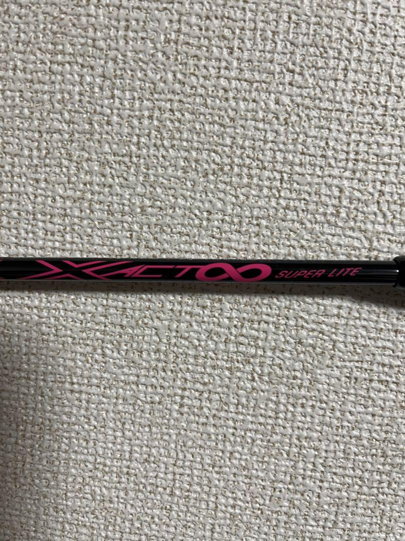 バボラ　5u X-ACT LITE super rightバドミントンラケット