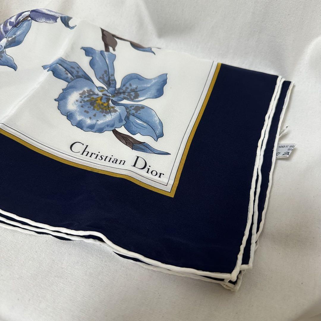Christian Dior ディオール 大判シルクスカーフ 花柄 水仙柄