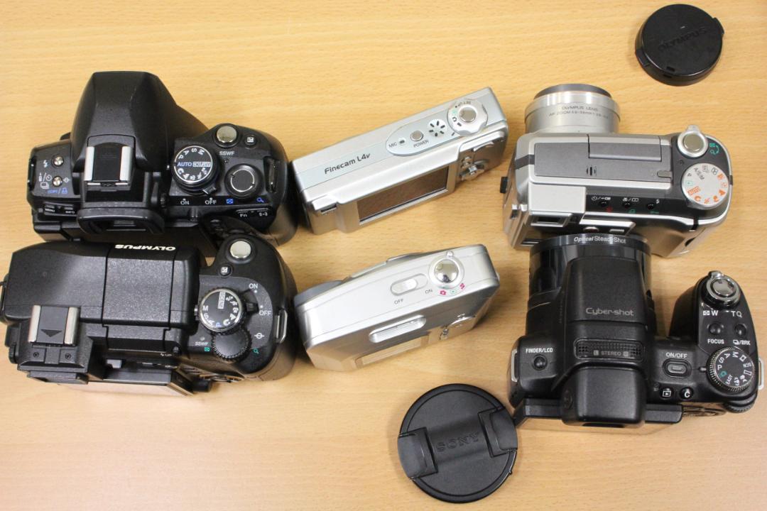２台コンパクトデジタルカメラ ４台ジャンク品～