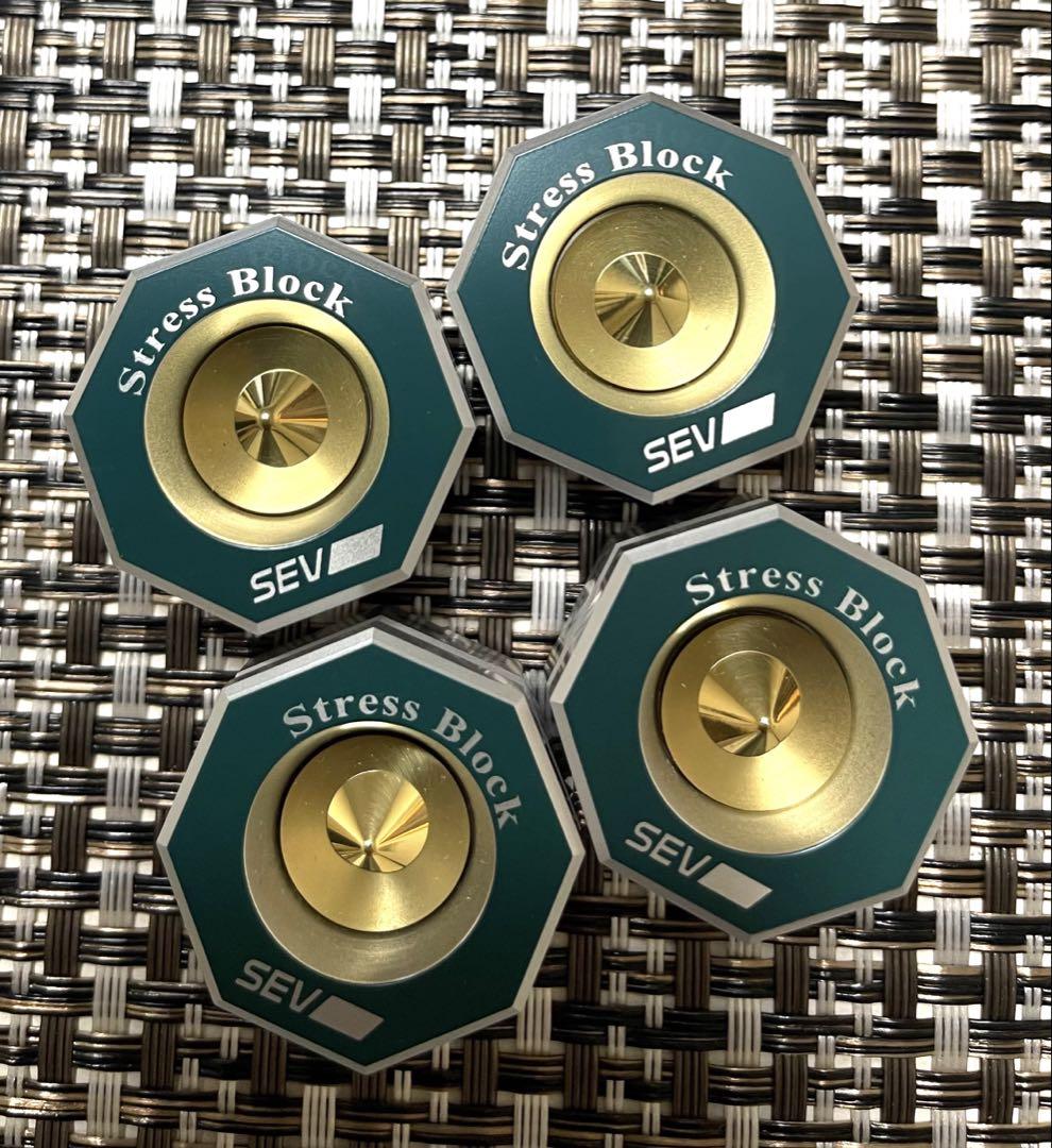 未使用★SEV セブストレスブロック ✨部屋の四隅にも✨新品、未使用品 SEV セブ ストレスブロック 4