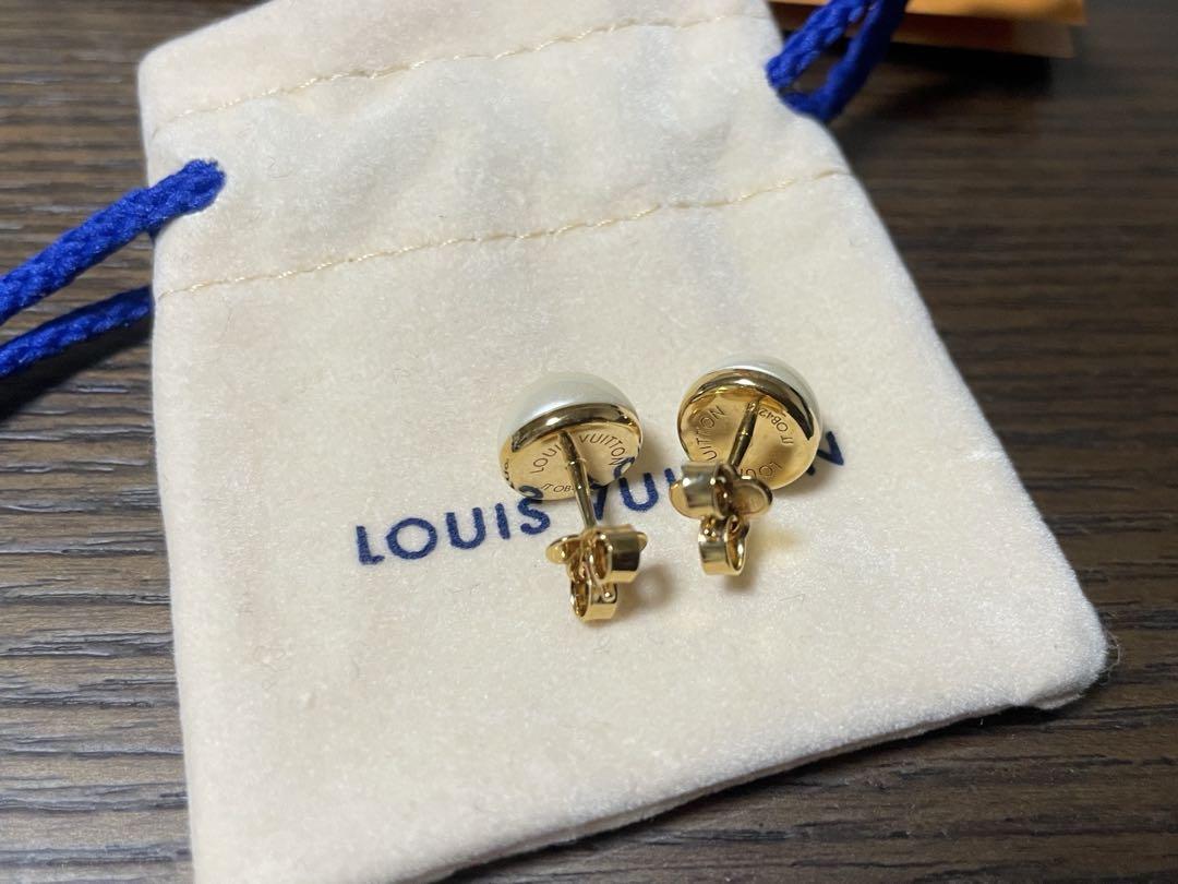 ルイヴィトン　パールピアス
