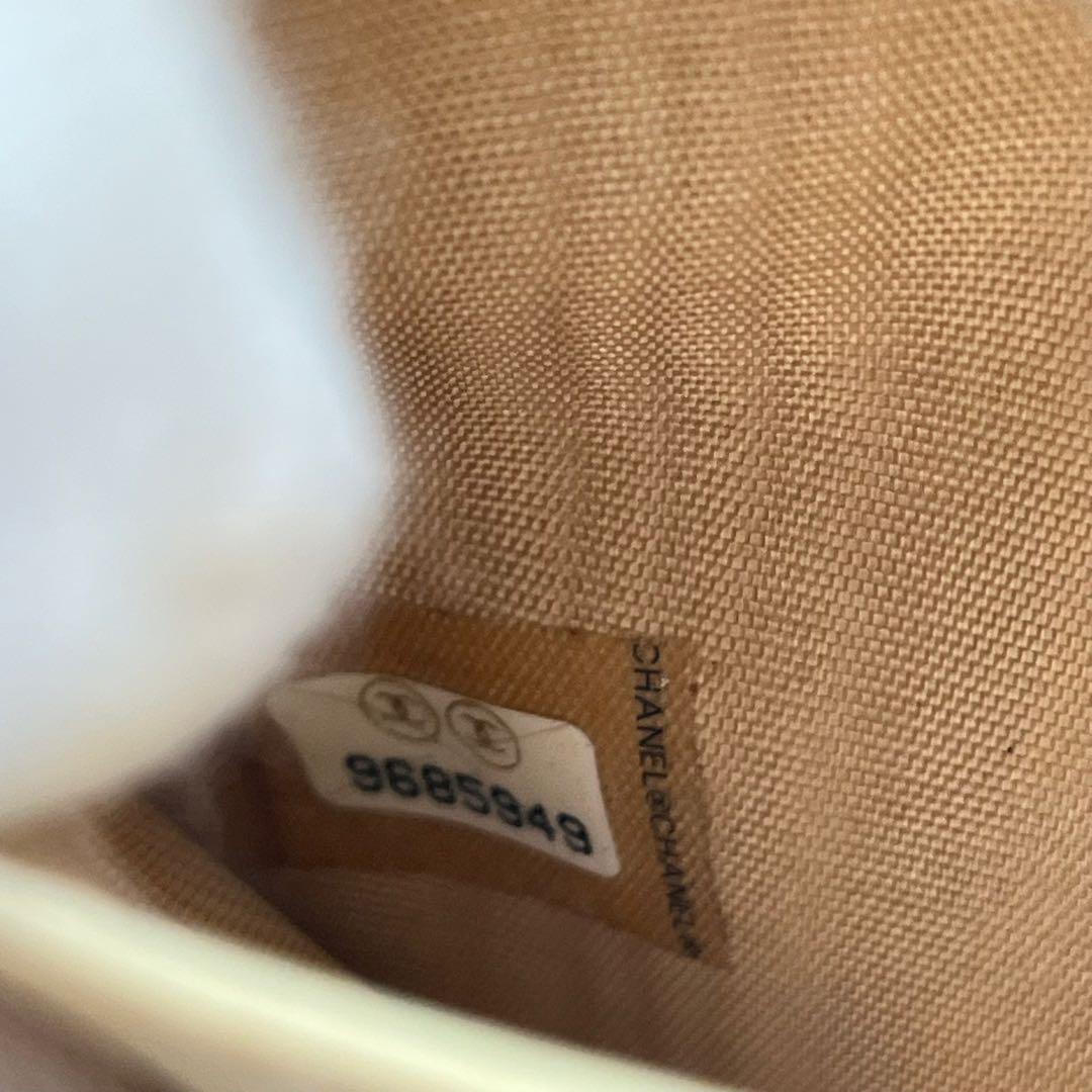 CHANEL 長財布 フラップウォレット ココマーク ロゴ入り レザー