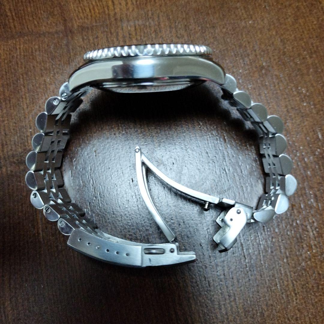 Orient 自動巻き 腕時計 レッドダイヤル 200m防水　（手巻き付）