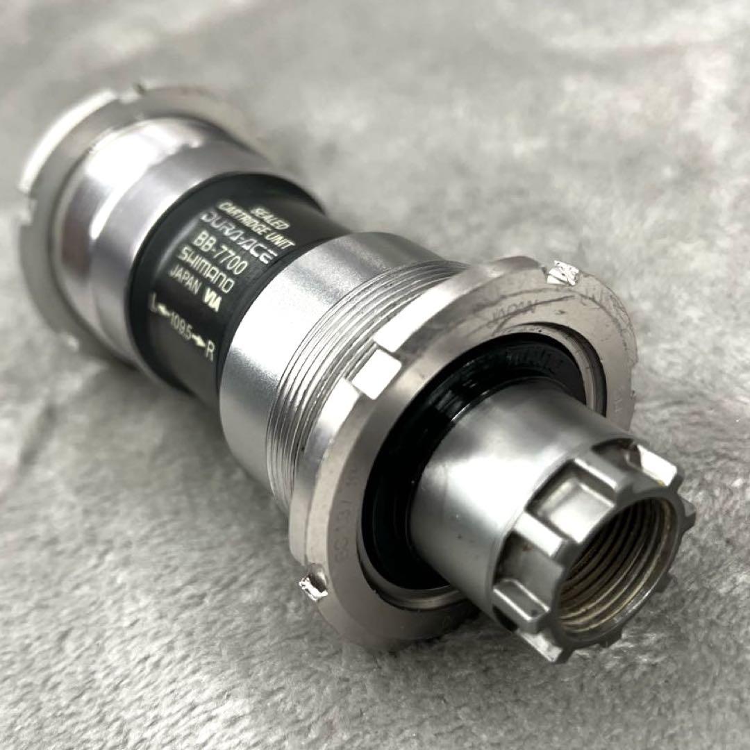 Shimano デュラエース BB-7700 ボトムブラケット ピスト