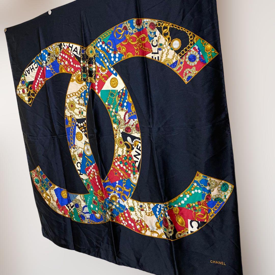 VINTAGE CHANEL 大判シルクスカーフ ココ グリポア柄 ブラック