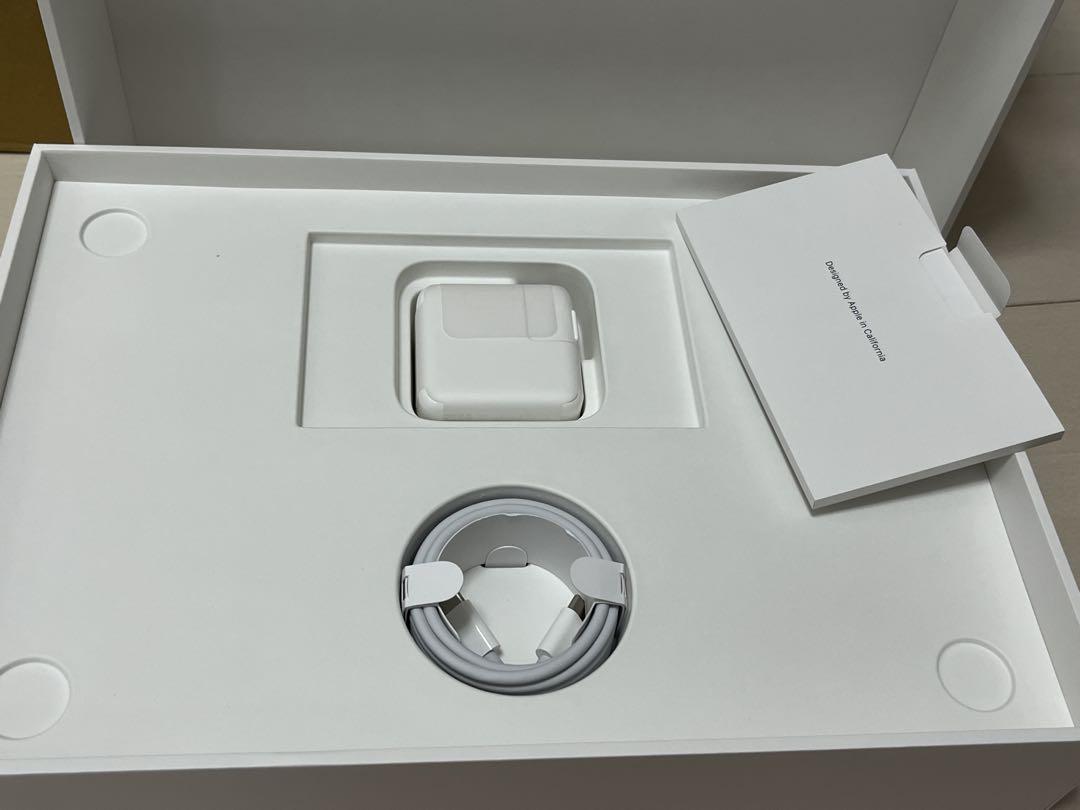 【極美品】MacBook Air M1